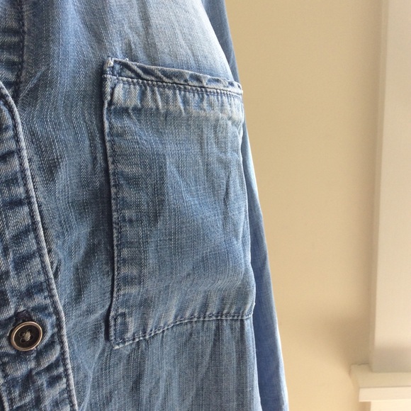 Ombre Denim Button Down- Cloth & Stone - Picture 5 of 6